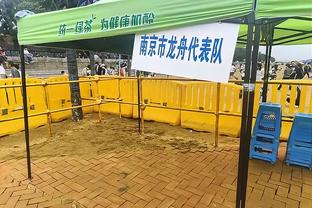 足球报报道：陈戌源曾劝李铁退还武汉长江4800万 但遭李铁拒绝